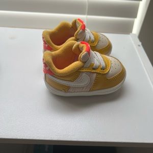 Nike force 1